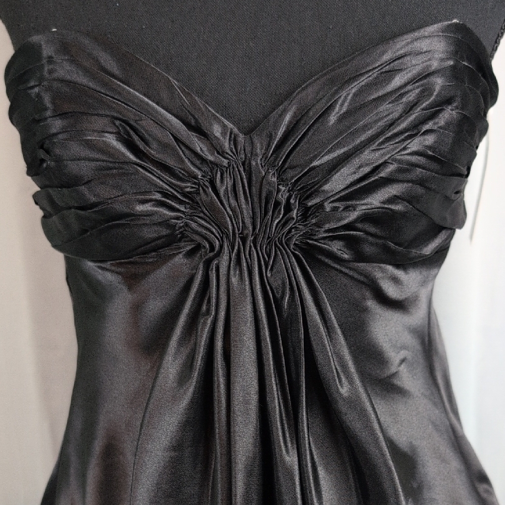 Shelli Segal Black Satin Ruched Bustier/Peplum Top Attention-Grabbing New Size 2 - Picture 7 of 11